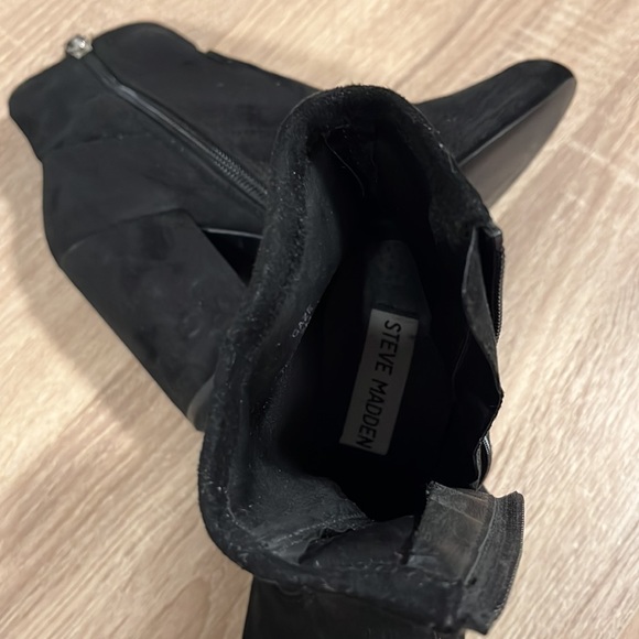 Steve Madden black booties - Picture 6 of 6